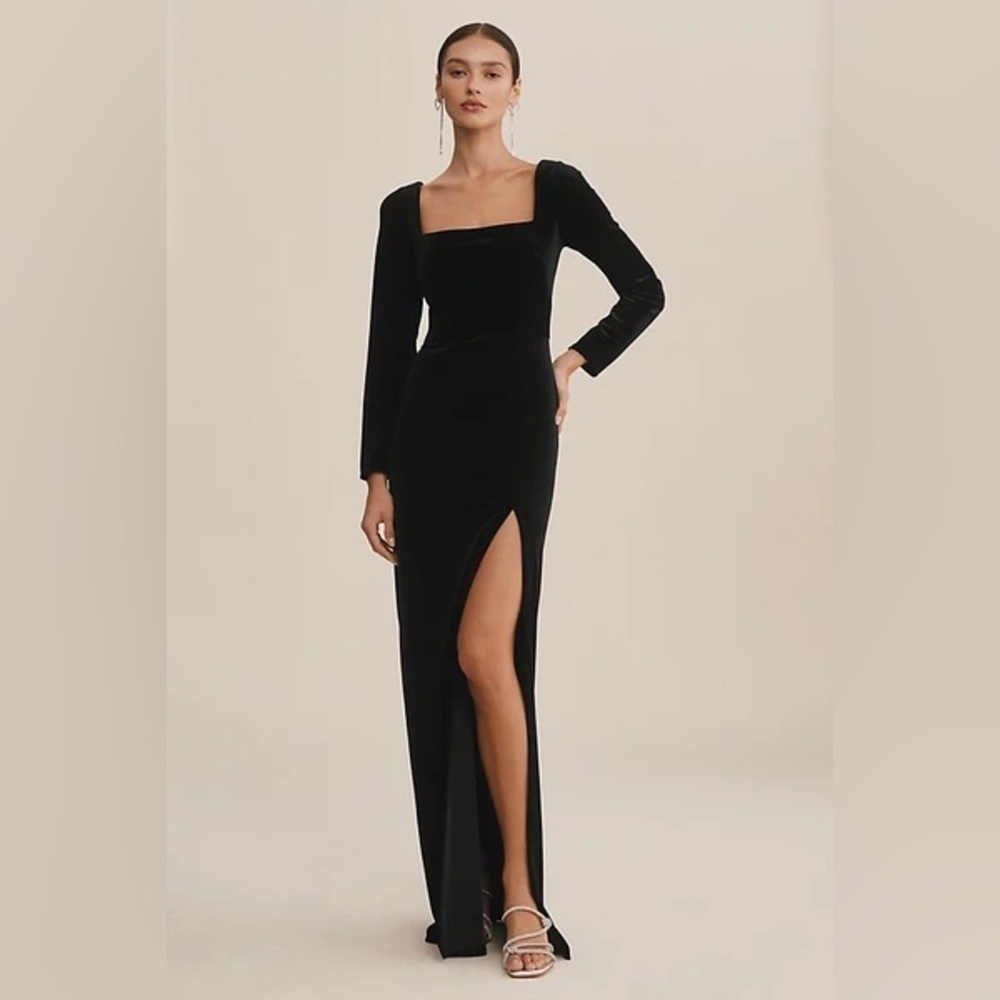 Jenny Yoo RACHEL SQUARE-NECK LONG-SLEEVE SIDE-SLIT VELVET GOWN IN BLACK Size 8